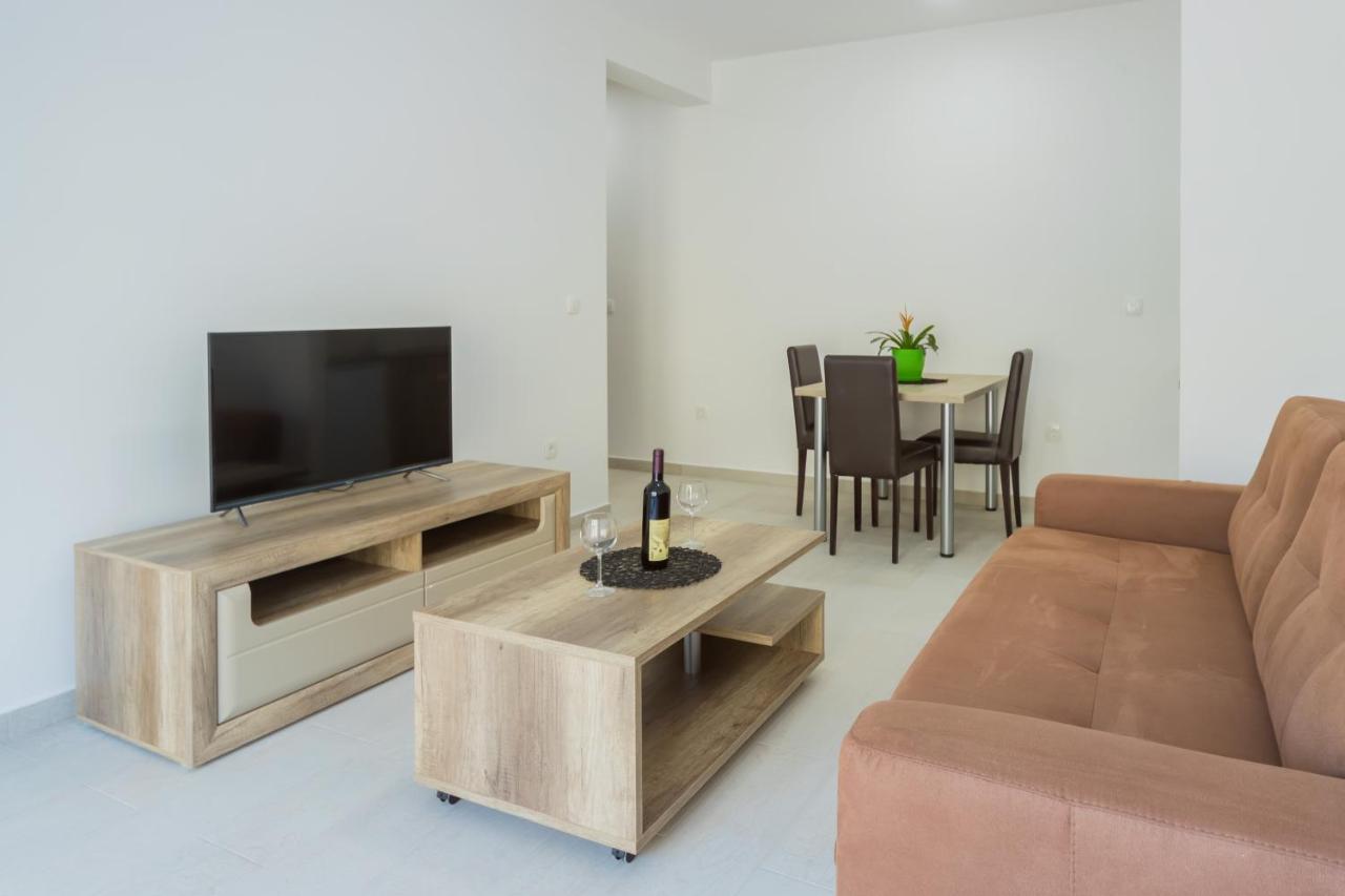 Grejm Lux Family Apartments Petrovazzo Esterno foto