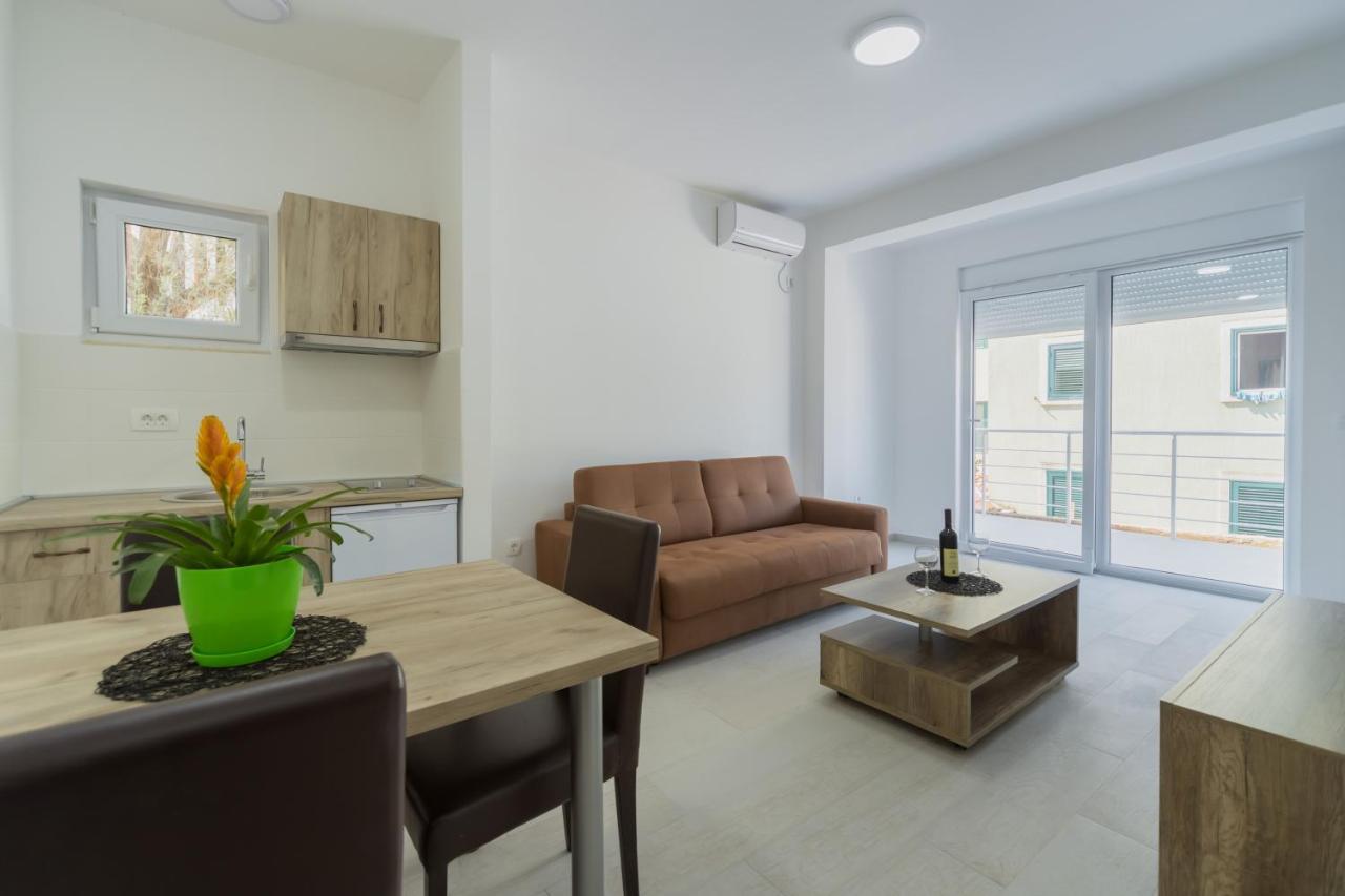Grejm Lux Family Apartments Petrovazzo Esterno foto